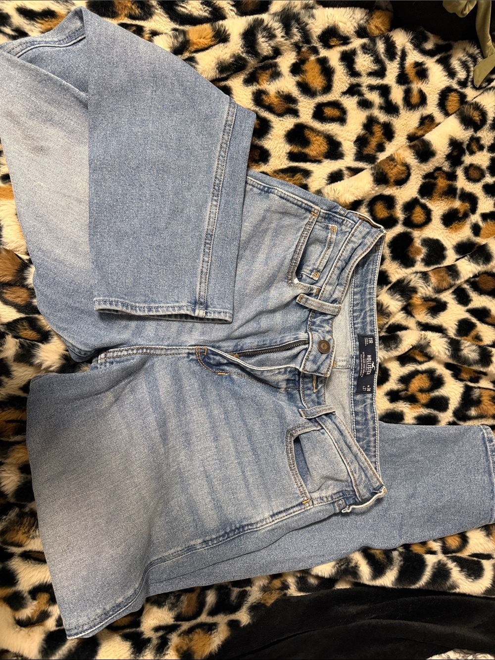 Hollister Light Blue Straight-Leg Women’s Jeans size 30W 27L